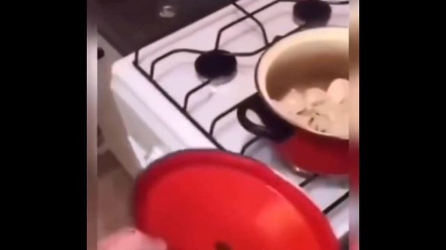 МЕНЯ попросили СВАРИТЬ ПЕЛЬМЕНИ смотреть онлайн