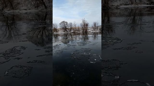 Ледяная карусель. Москва-река в верхнем течении у Звенигорода смотреть онлайн