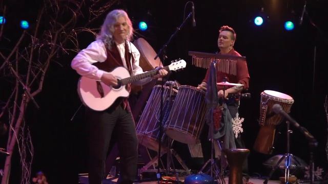 Deck The Halls - David Arkenstone & Friends in concert смотреть онлайн