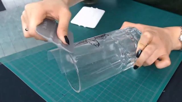 Rotulación con Cameo 4 y el vinil Oracal! смотреть онлайн