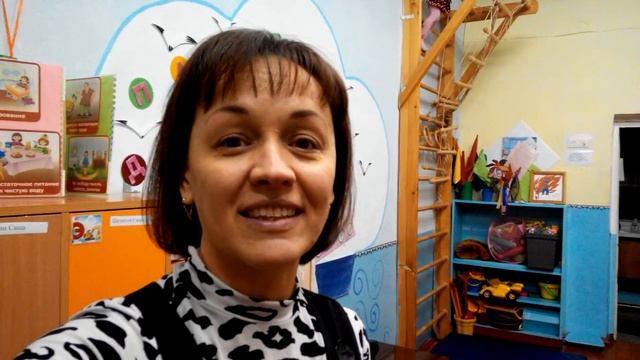 Дети в детском саду! А вы водите детей в детский сад? смотреть онлайн