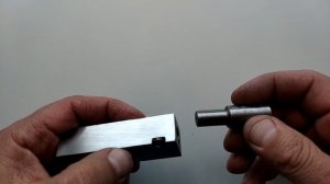 Дополнительные приспособления к подручнику для наждака. Держатель алмазного карандаша.