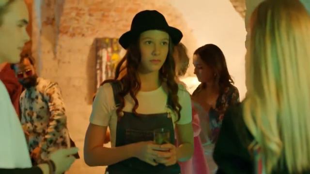 Социальный ролик "Художница" смотреть онлайн