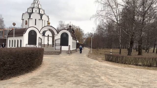 #4k #walkthrough Morning walk in Minsk. Orlovskaya Street, way through the Peoples' Friendship Park смотреть онлайн