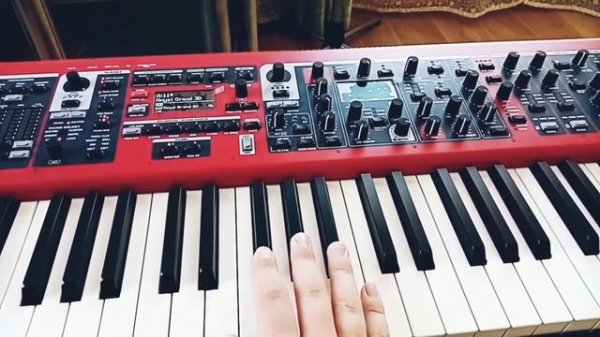 5 упражнений для развития техники на фортепиано