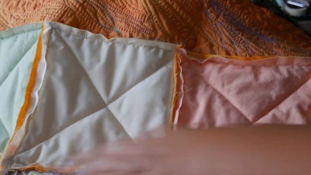 Три разные техники пэчворка в одном одеяле-заканчиваем шить одеяло с панно Лев( 3 часть, rag quilt смотреть онлайн