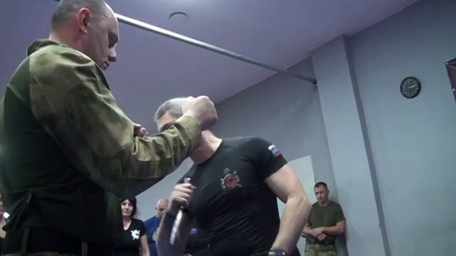 ТЕХНИКА НОЖЕВОГО БОЯ. ПОДГОТОВИТЕЛЬНЫЕ УПРАЖНЕНИЯ ЧАСТЬ 2 Денис Ряузов/.Боевые искусства смотреть онлайн