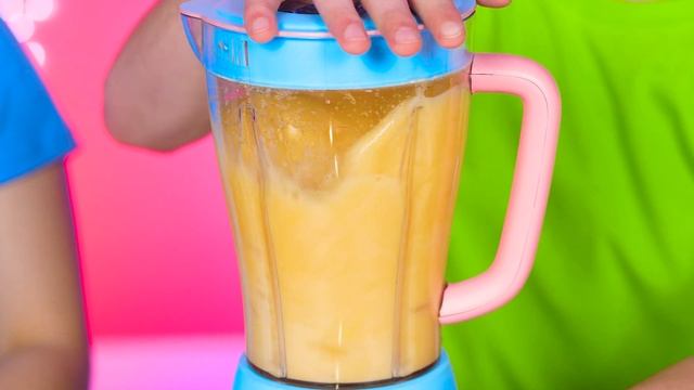 Большая, Средняя и Маленькая еда | Челлендж от Olala смотреть онлайн