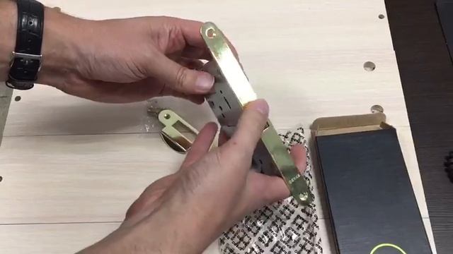 Как повернуть язычок на защелке для межкомнатной двери смотреть онлайн