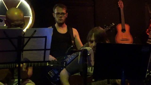 Uranium Band - Тук тук (Мечтать) смотреть онлайн