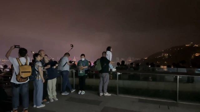 Зубарев Поднялся на Пик Виктория в Гонконге и Апупел от Красоты смотреть онлайн