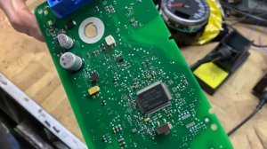 Audi A3 приборная панель. Ремонт. Ауди заводится и глохнет.