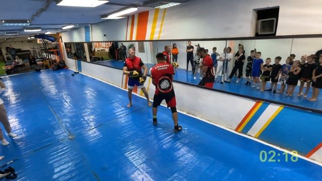 Белый Барс - Тайский Бокс - Набережные Челны - Мастер-класс от Амирхана Доктора Зоидова? смотреть онлайн