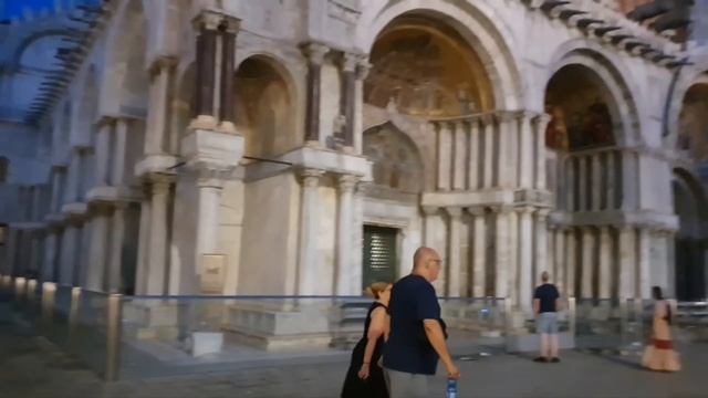 Италия Hermes примерила купальник,Венеция, Падуя смотреть онлайн