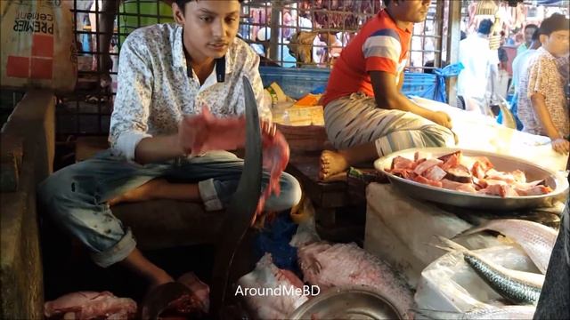 Big Fish Cutting | 30,000 BDT(400 USD) Price 22.50 KG Pangasius Fish Slice By Fishmonger смотреть онлайн