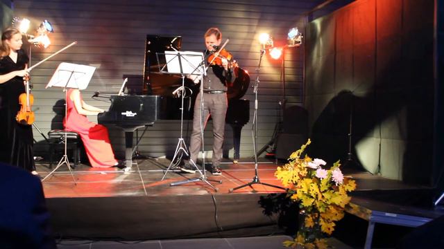 "Drie Russische Liederen" Mikhail Glinka смотреть онлайн