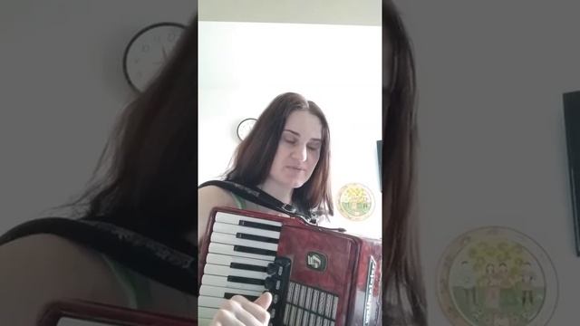 Уроки вокала от Светланы Дериземля. Урок 15: Распевка. Работа над частушками"Семёновна" смотреть онлайн