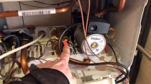 Котёл Vaillant ошибка F75 замена датчика давления воды в системе отопления