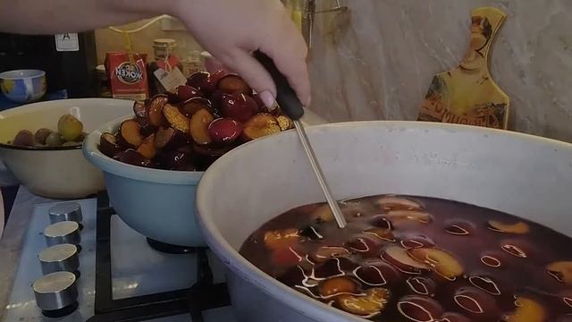 Цукаты из сливы в сушилке Ezidri смотреть онлайн