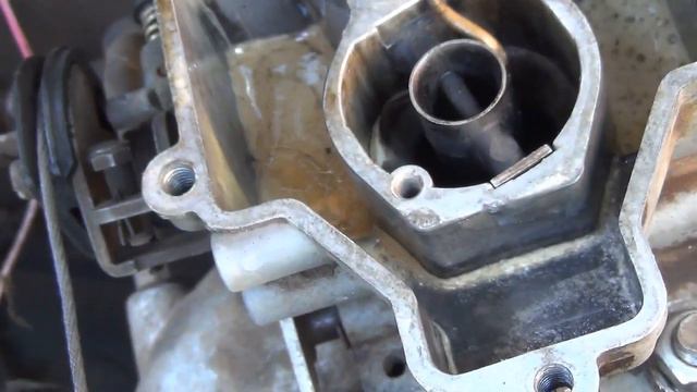 Совсем не едет! Скажем - ЖЕСТЬ! На таких харчах, мы о бензине, будет явное несварение!!! смотреть онлайн