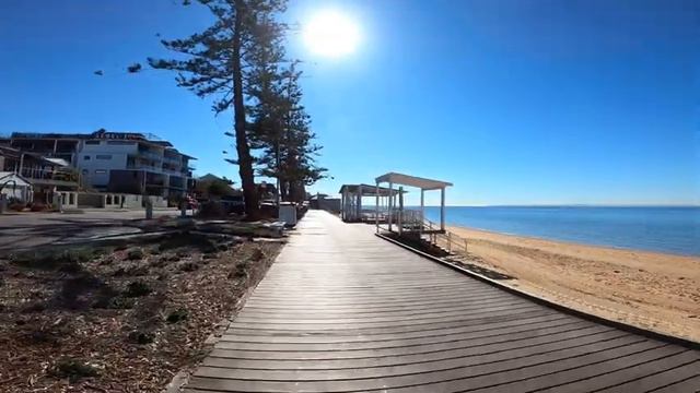 Virtual Run Australia Coast Woody Point | 4K | Virtual Treadmill Run @TreadmillPack