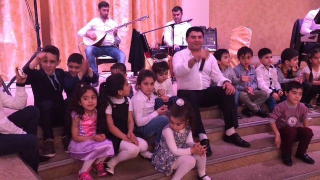 Рустам Махмудян и его маленькие поклонники!!! смотреть онлайн