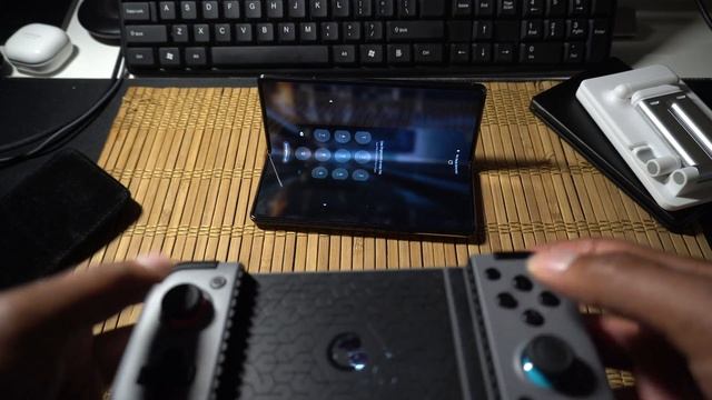 Turn your Samsung Galaxy Z Fold 3 & 2 into a Switch! смотреть онлайн