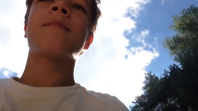 КАТАЕМСЯ И ДЕЛАЕМ ТРЮКИ НА ВЕЛОТРЕКАХ смотреть онлайн