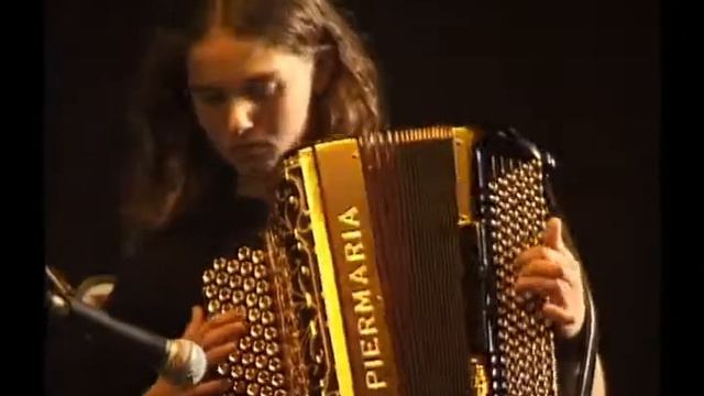 Marlene Mateus (13 anos) - "Pérolas de Cristal" de G. Hammel смотреть онлайн