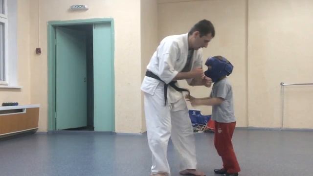 Тренировка Киндер-Каратэ смотреть онлайн