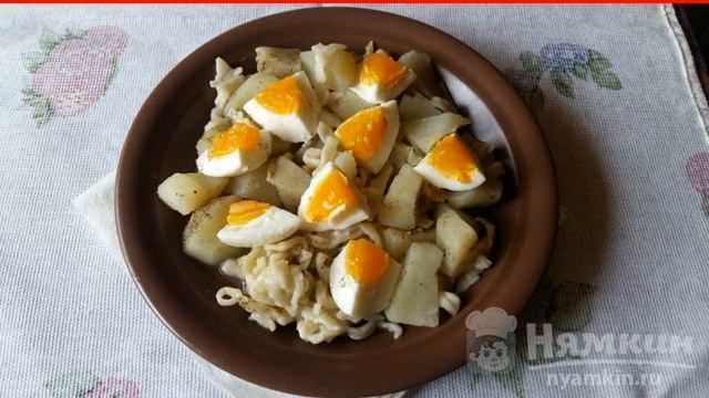 Potatoes with noodles and boiled egg смотреть онлайн