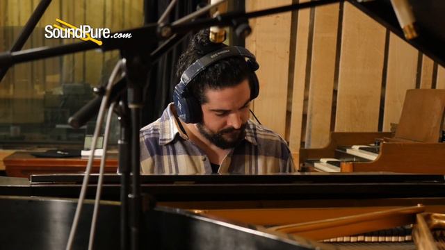 Soyuz 013 Tube SDC Mic Pair on Acoustic Guitar & Piano смотреть онлайн