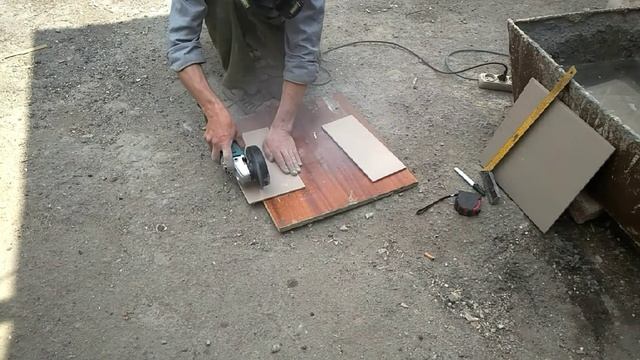 Ремонт крыльца ч.2( укладка плитки ) смотреть онлайн