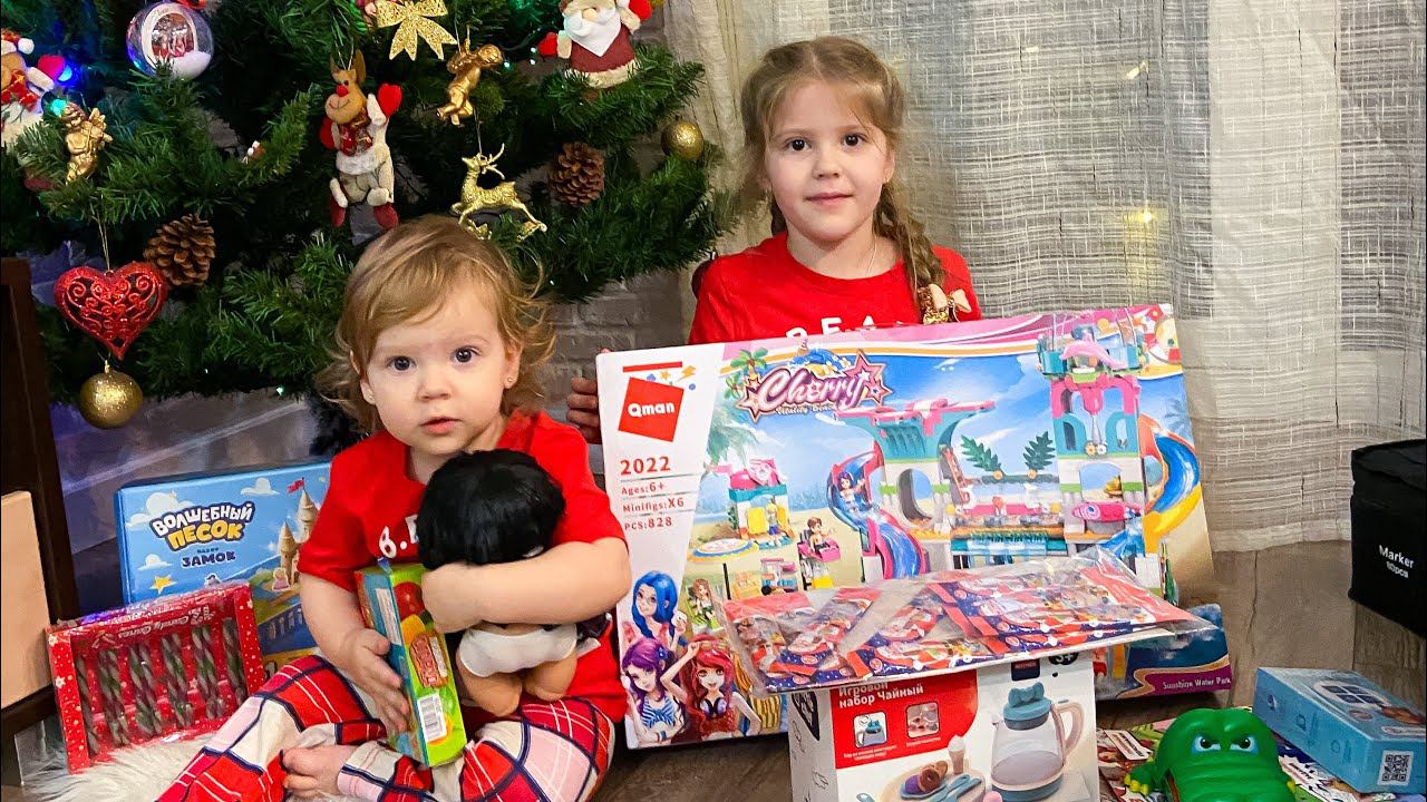 Что подарил нам Дед Мороз. Распаковка Подарков Ульяны и Варвары смотреть онлайн