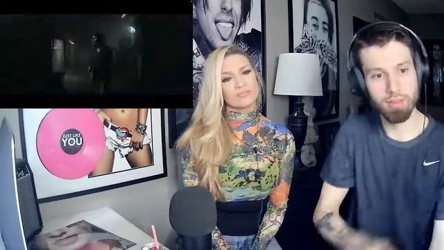 A Musician and a Jerk React to: Secrets - The Collapse смотреть онлайн