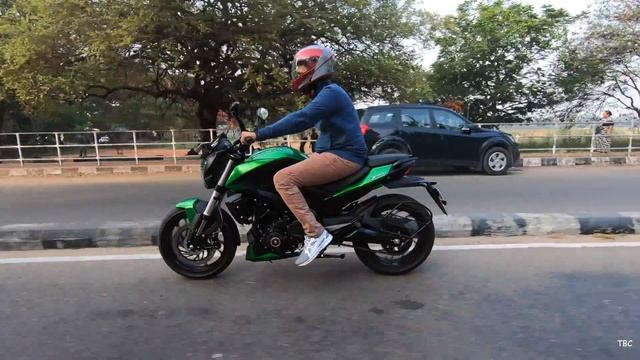 2019 Bajaj Dominar 400 Detailed Review!!(Day & Night Ride with all info) смотреть онлайн