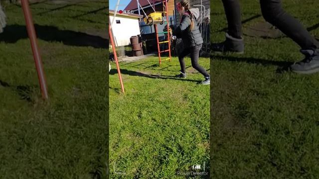 Каламбина делает трюки с бейблейдом! Бейблейд/beyblade. смотреть онлайн