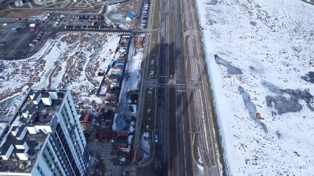 Облет Минск Мир. Ход строительства. Несколько кварталов в разгар рабочего дня 23.02.22 смотреть онлайн