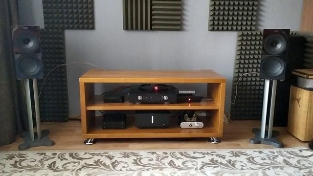Kef R3
