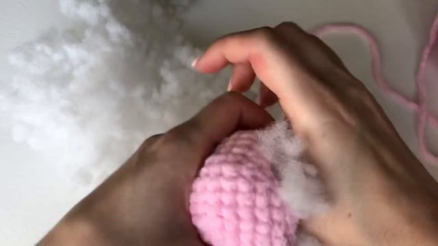 Зайчик крючком из плюшевой пряжи. Подробный МК смотреть онлайн