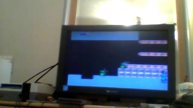 Crossfire (NES) Walk Through Walls Glitch смотреть онлайн