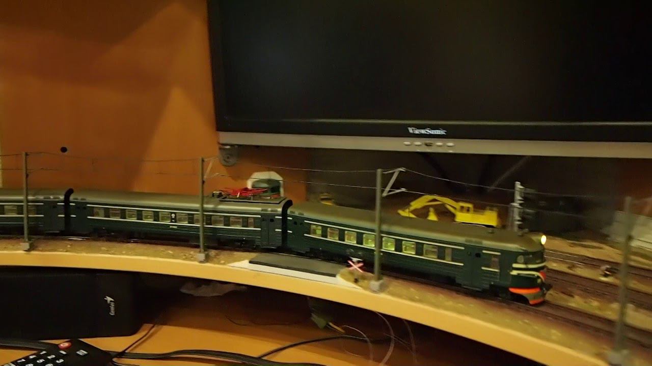 ЭР2-588 смотреть онлайн