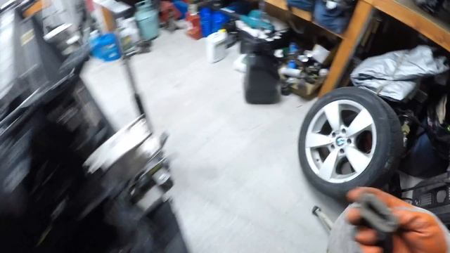 BMW E60 How To Clean Rain Water Drains Water In Ecu Box, Wet Carpet Fix смотреть онлайн