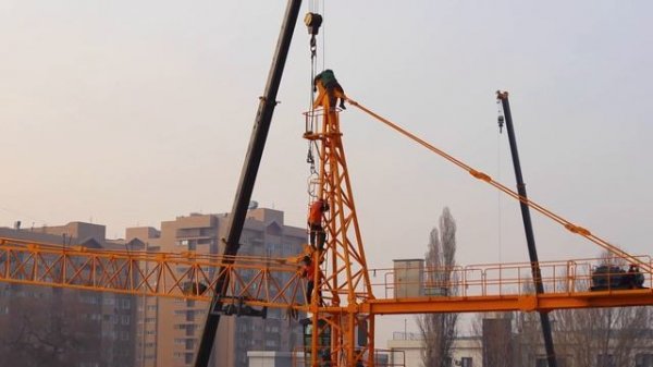 Установка башенного крана