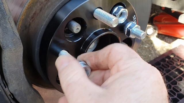 Installing Rear Hubcentric Wheel Spacers - Ford Focus ST Ep63 смотреть онлайн