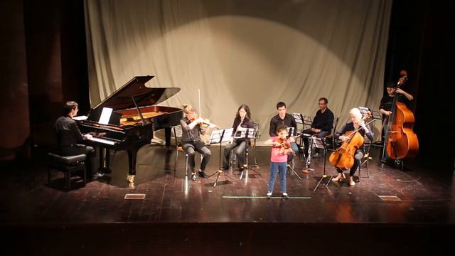 Lour Sousou at Stars of Tomorrow Concert смотреть онлайн
