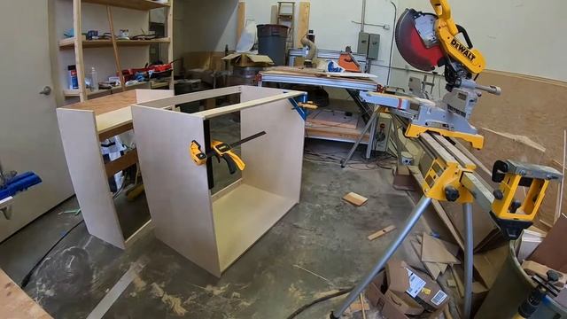 How to build Cabinets in your Van Conversion (Toyota HIACE) смотреть онлайн