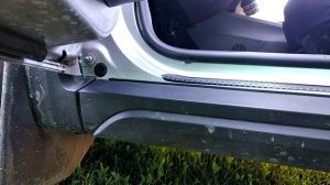 Защитная пленка на пороги Рено Дастер