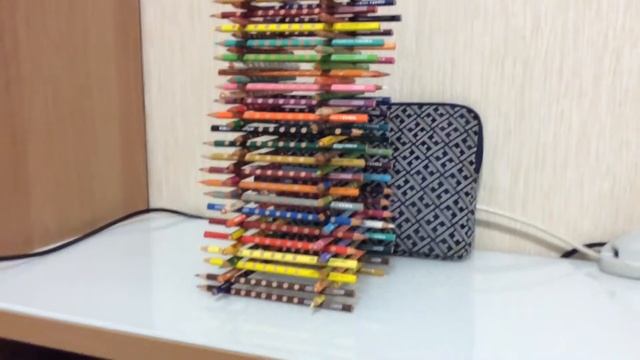 Пирамида из 100 карандашей смотреть онлайн