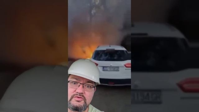 Почему НЕ СТОИТ заряжать электросамокат дома? #энерголикбез #заминуту #секрет смотреть онлайн